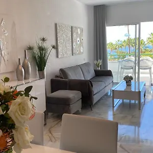 de-luxe-beach-apartment-3-rooms.adeje-hotels.com/